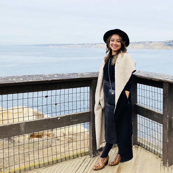 Meet your Posher, Leslie - Picture 6 of 15